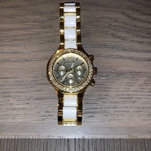 Michael kors woman watch